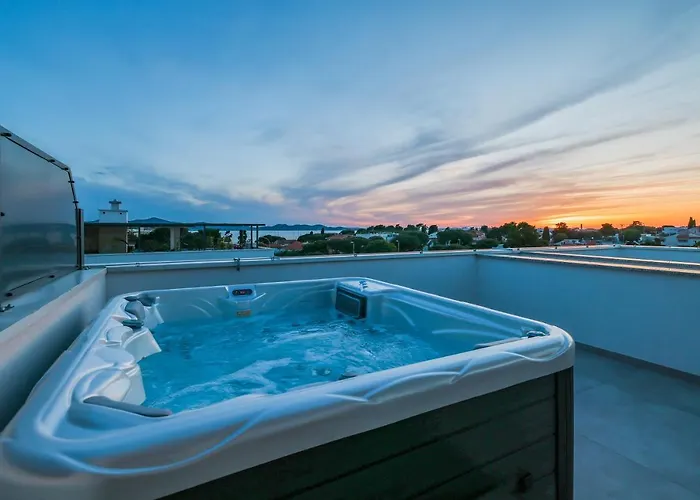 Premium Residence Ventus Rosa - Bora Penthouse