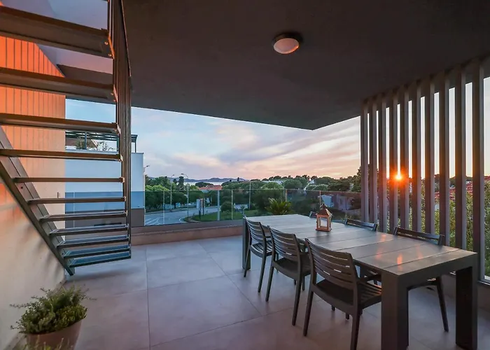 Premium Residence Ventus Rosa - Bora Penthouse